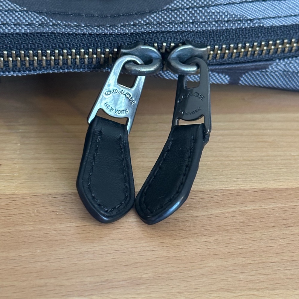 Coach Laptop Bag in Wild Beast Print - Picture 9 of 10